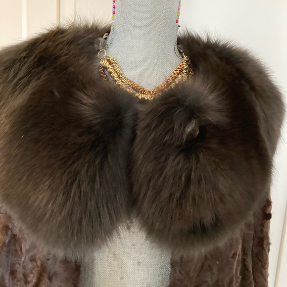 MalaMati Italian real fur jacket size 44 (8-10) chocolate brown colour. - Picture 9 of 9